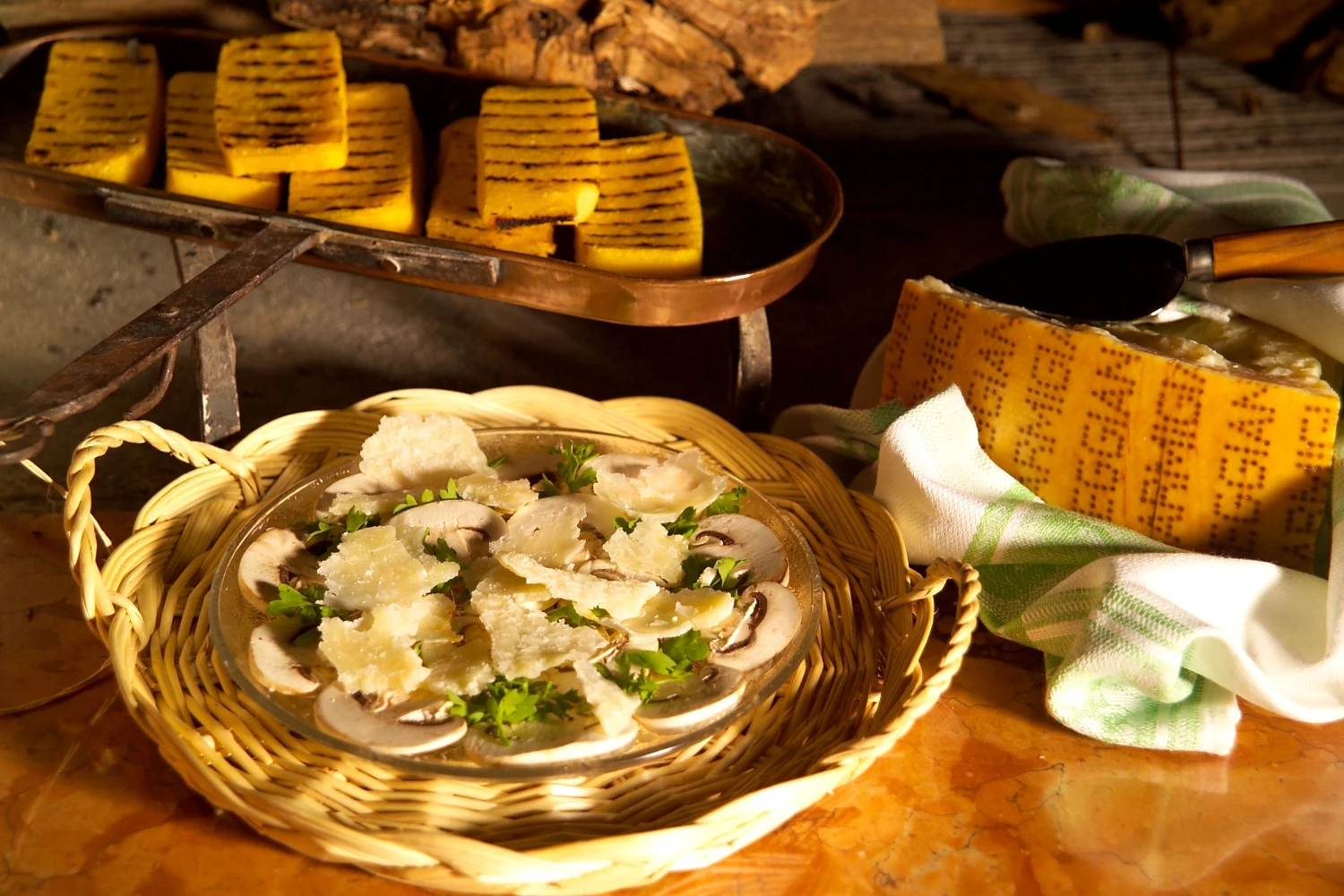 Top quality made in Italy slow maturation 1 Kg. grated Parmigiano Reggiano hard italian cheese