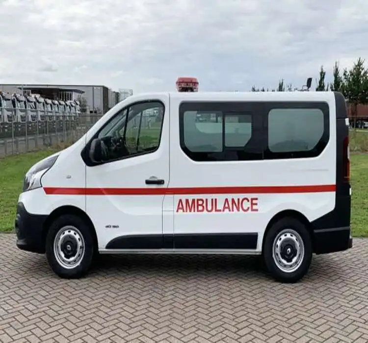 Renault Tra fic dCi 120 L1H1 4x2 машина скорой помощи Van