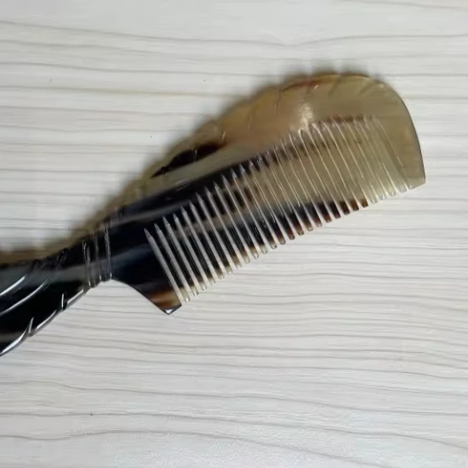Antique Horn Comb Christmas Gift Customized Handcrafted Natural Horn Comb For Styling Hair Made From Real Ox Horn Comb