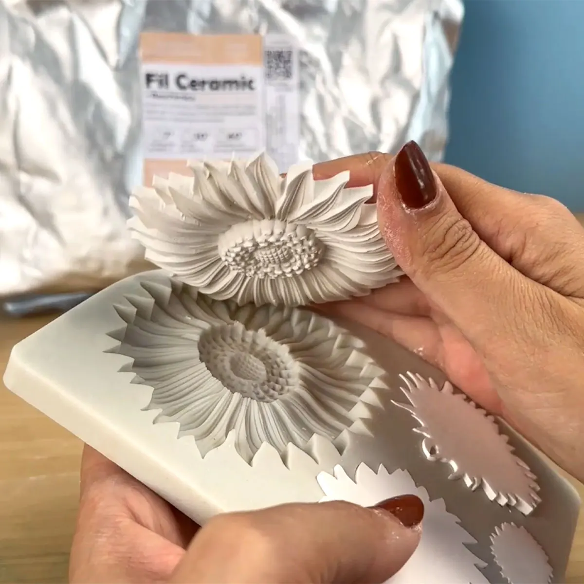 FIL CERAMIC - Plaster of Paris Non-toxic chalk powder, to be mixed with water, ideal for small objects