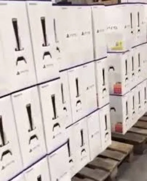 HIGH QUALITY PLAYSTATION5 DISC VERSION PS5 1TB DISC EDITIONPS5 Console 825GB ( Latest Edition ) + 2 Controllers and 5 Games