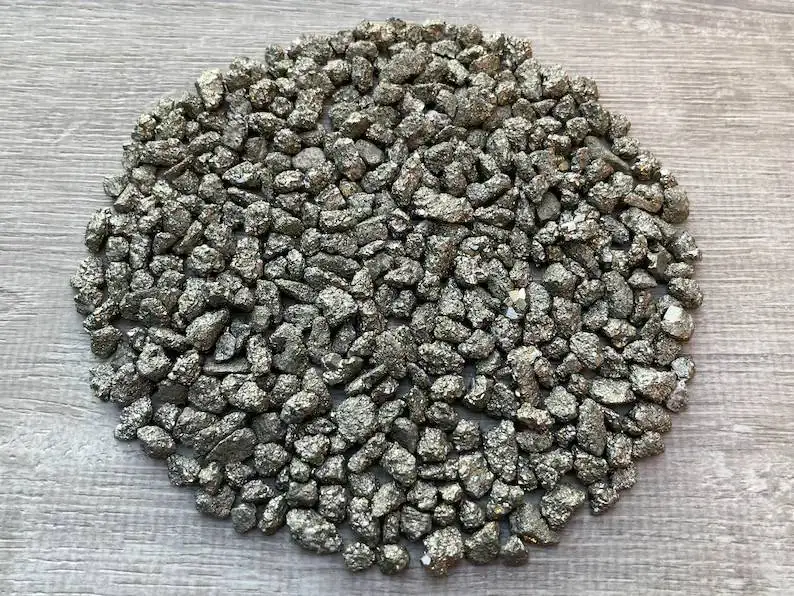Wholesale PYRITE Natural Healing Rock Rough Crushed Bulk Crystal Chips Stone Gravel Crystal For Home Decoration