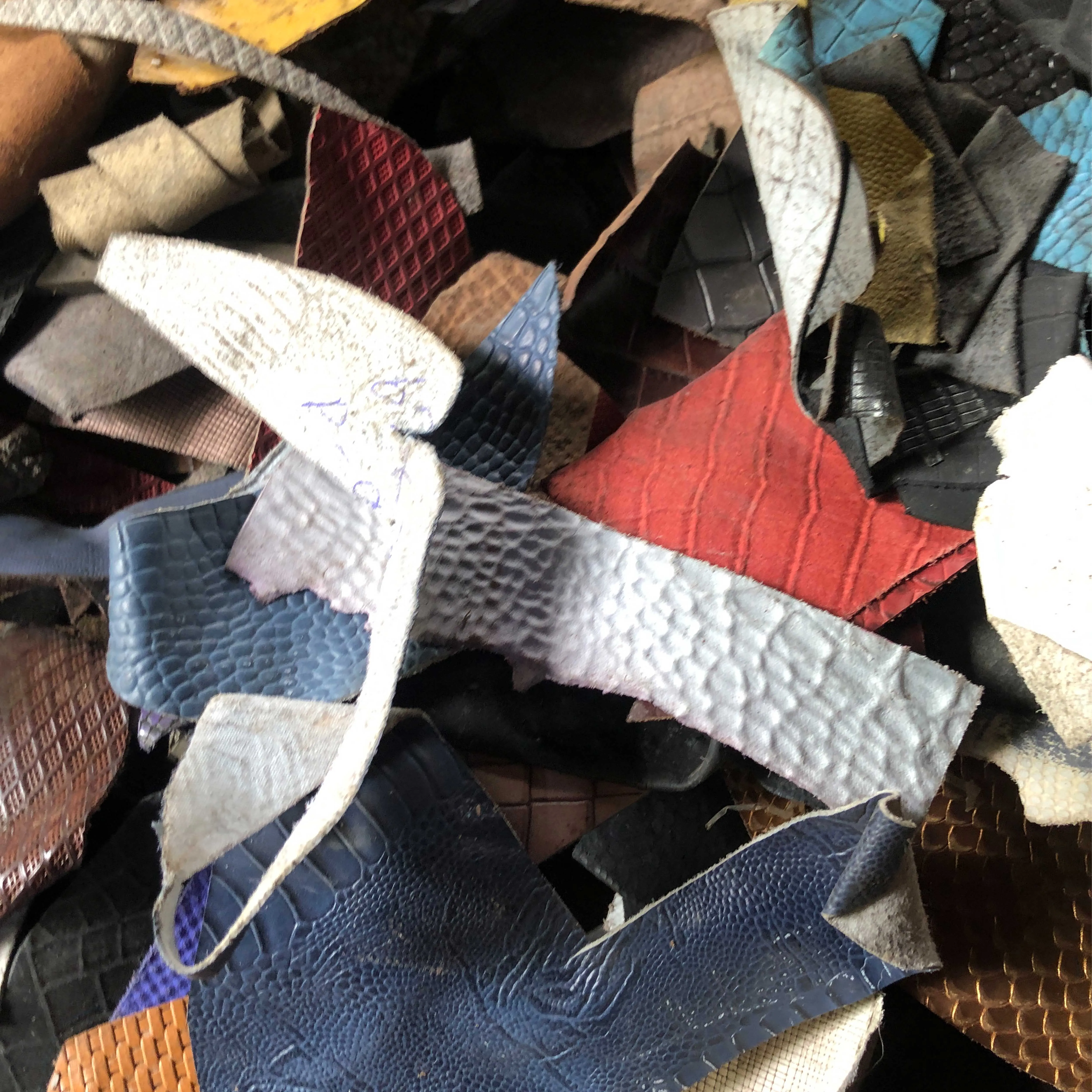 OEM Factory Made Rich Grain Leather Different Skin textured leather scrap