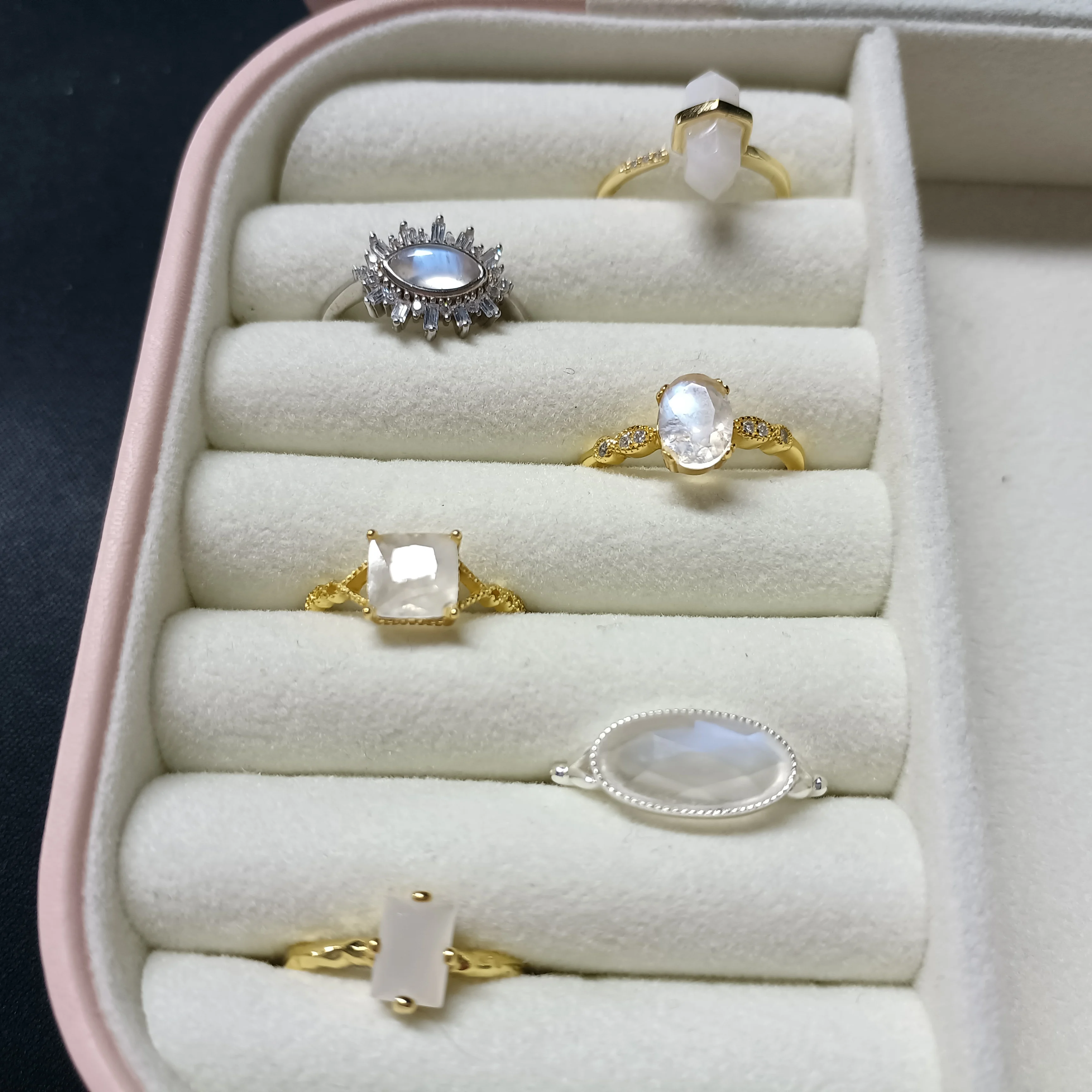 Wholesale Adjustable Fine Blue Moonstone Jewelry Gold Plated Silver Rings Women 925 Sterling Silver Rainbow Moonstone Ring