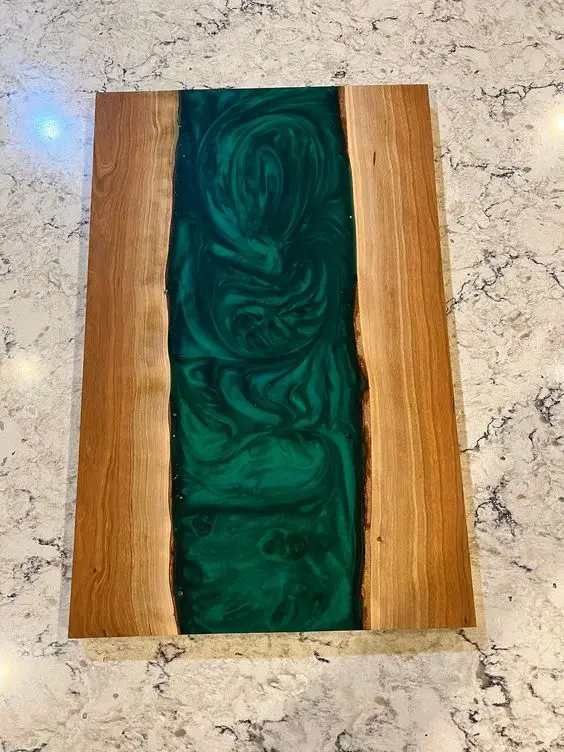Wholesale Manufacturer Popular Wood & Resin Cutting Board Best Selling Product Chopping Block Board Handcrafted Cheese Board