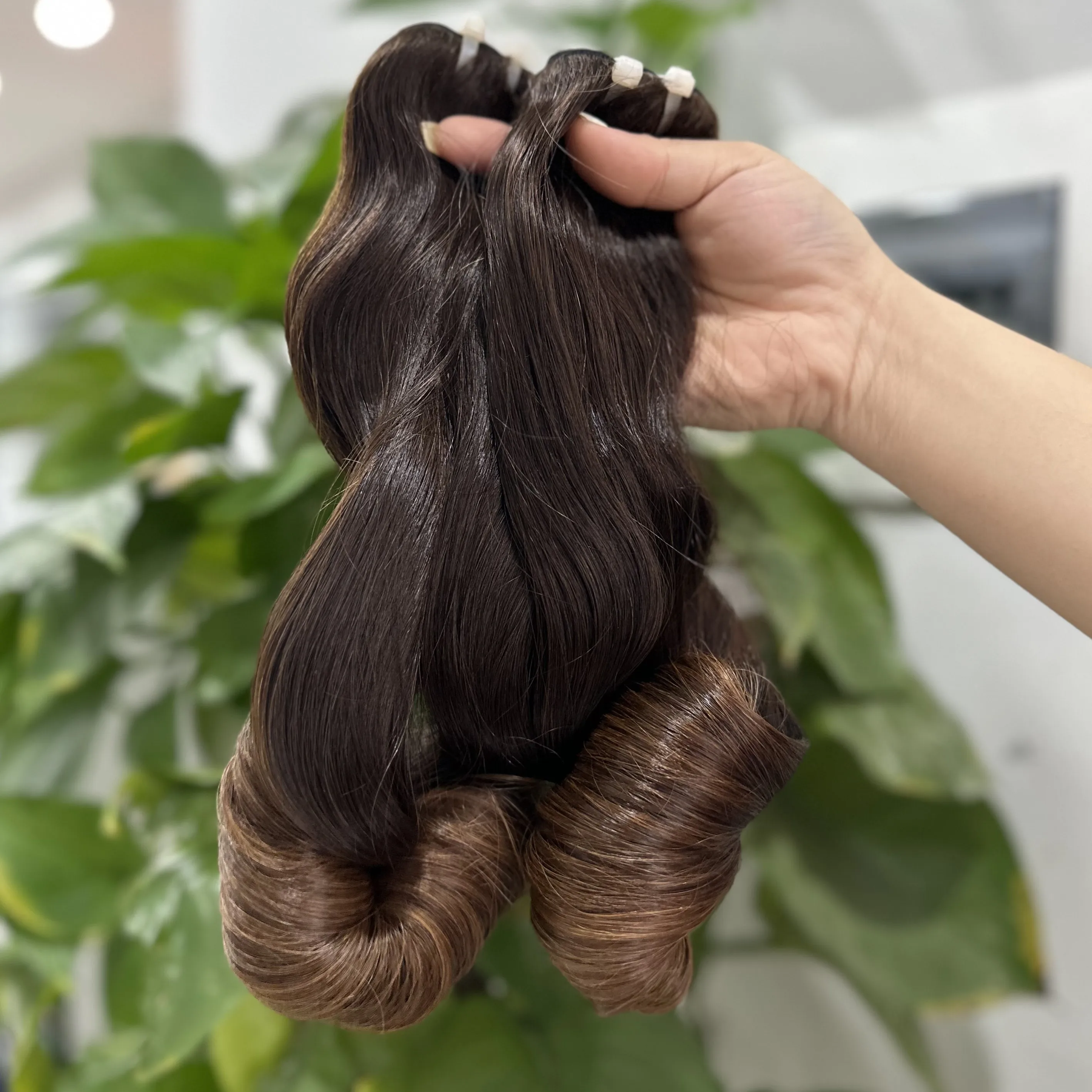 SDD BOUNCY CURLS OMBRE BROWN COLOR SHADES RAW MATERIAL NATURAL BEST SELLING VIETNAMESE HUMAN HAIR EXTENSIONS