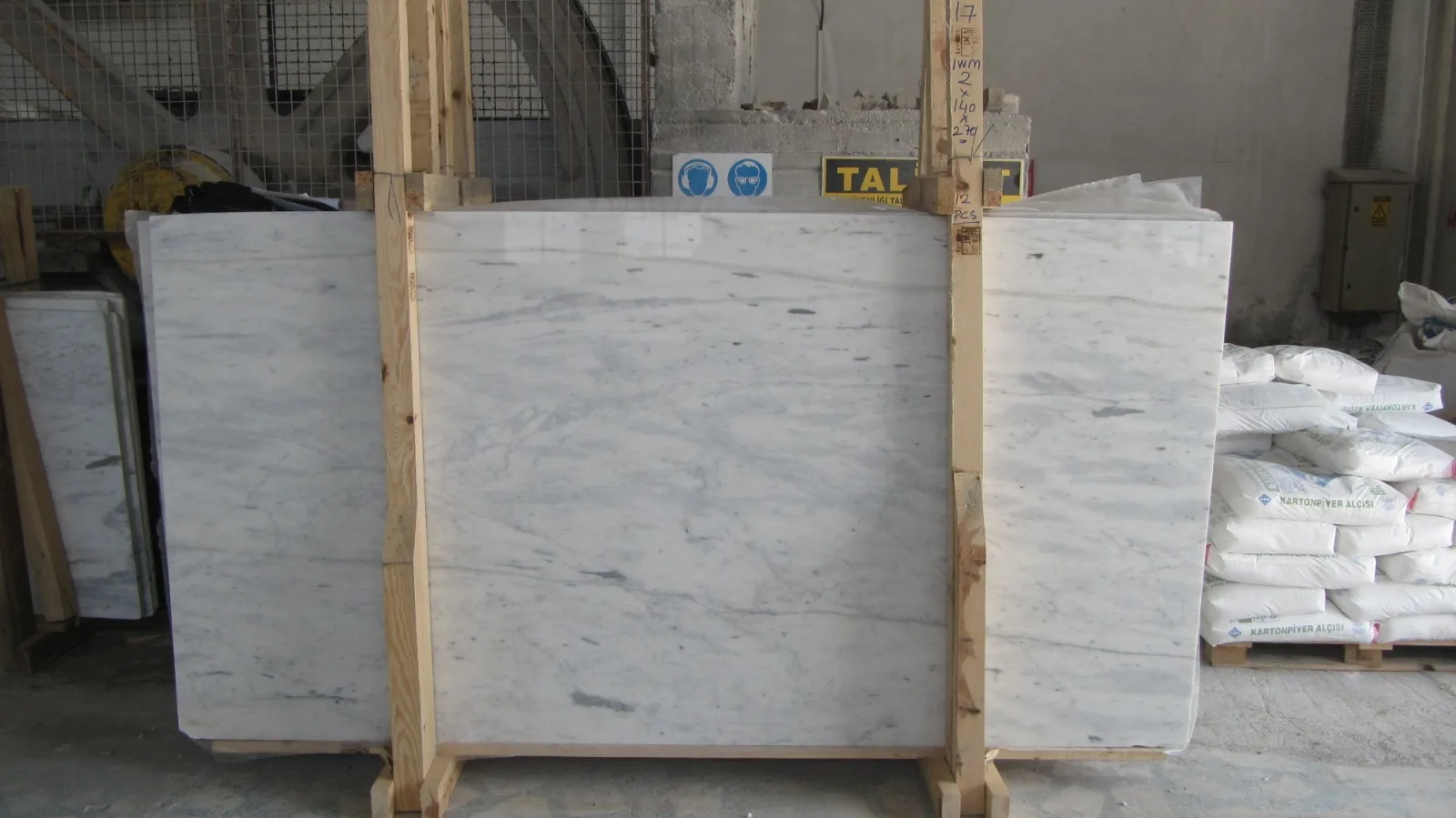 2024 Premium Quality Turkish Carrara Bianco White Marble 2cm Slab Polished Honed Finish for Floor Use Made in Turkey