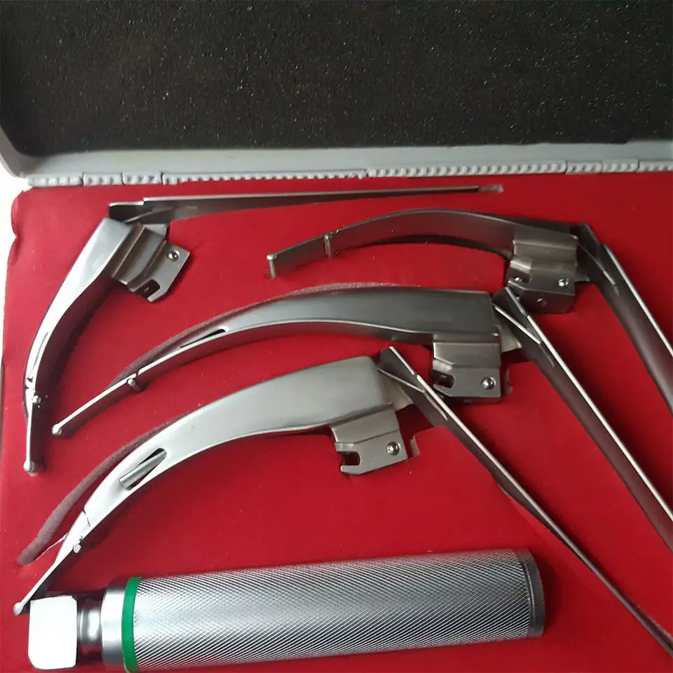 2024 Wholesale Hospital Medical Reusable Conventional New Fiber Optic Mac Laryngoscope Set White Macintosh Set of 6 OEM Service