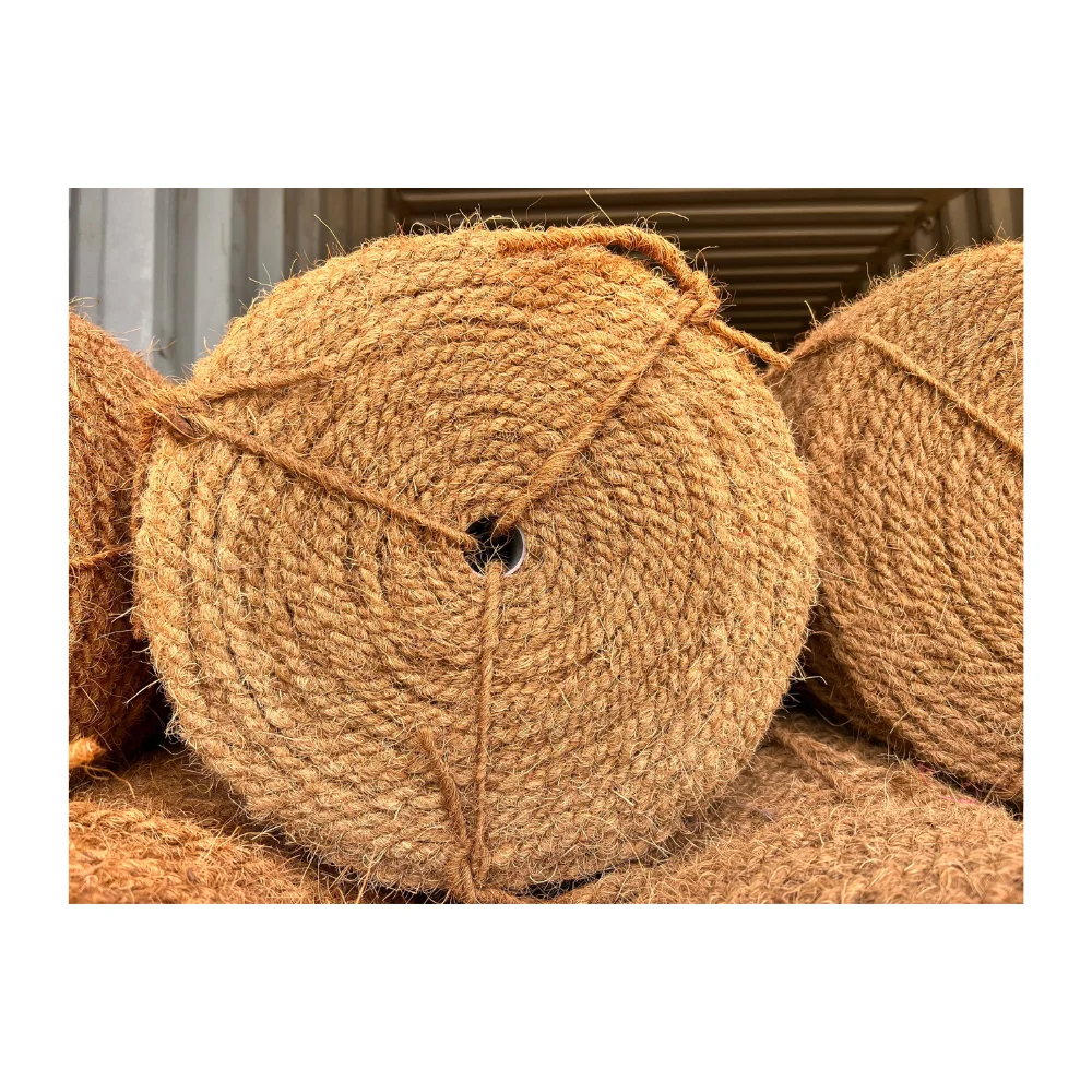 Конкурентоспособная цена для вьетнамской косовой веревки из кокосового волокна с высококачественной кокосовой веревкой-лучшее предложение вас от 99 ГД