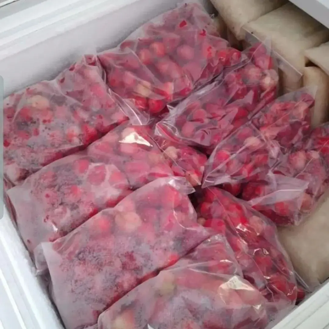 Factory price IQF frozen strawberry fruits