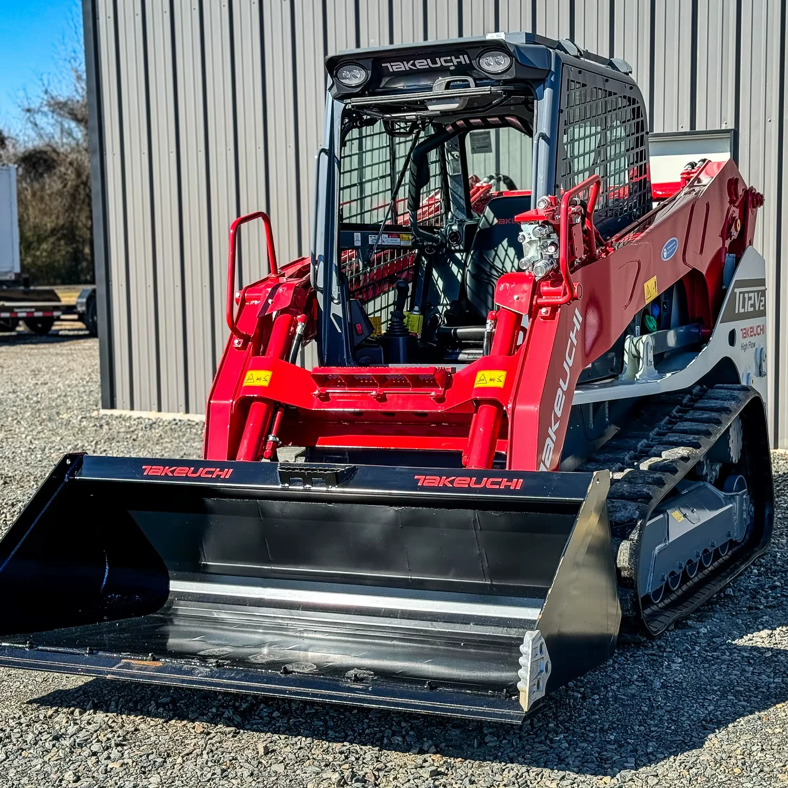 2024 гусеничный погрузчик TAKEUCHI TL12V2