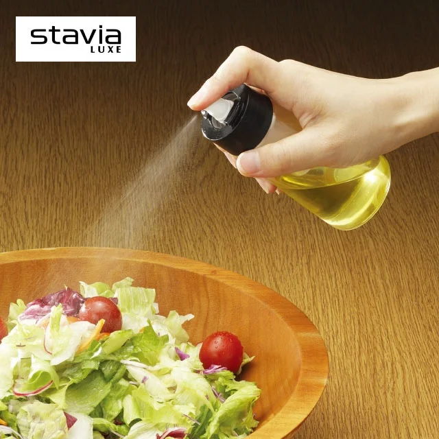 Manual and Functional oil spray bottle glass cruet with affordable prices