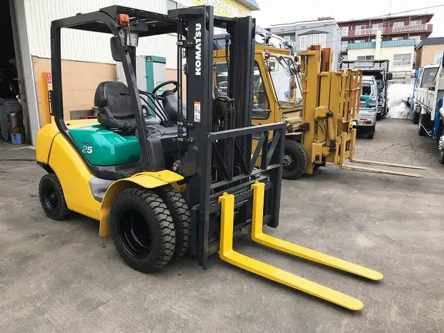 Second hand USED KOMATSU SUMITOMO KUBOTA KOBELCO excavator from JAPAN