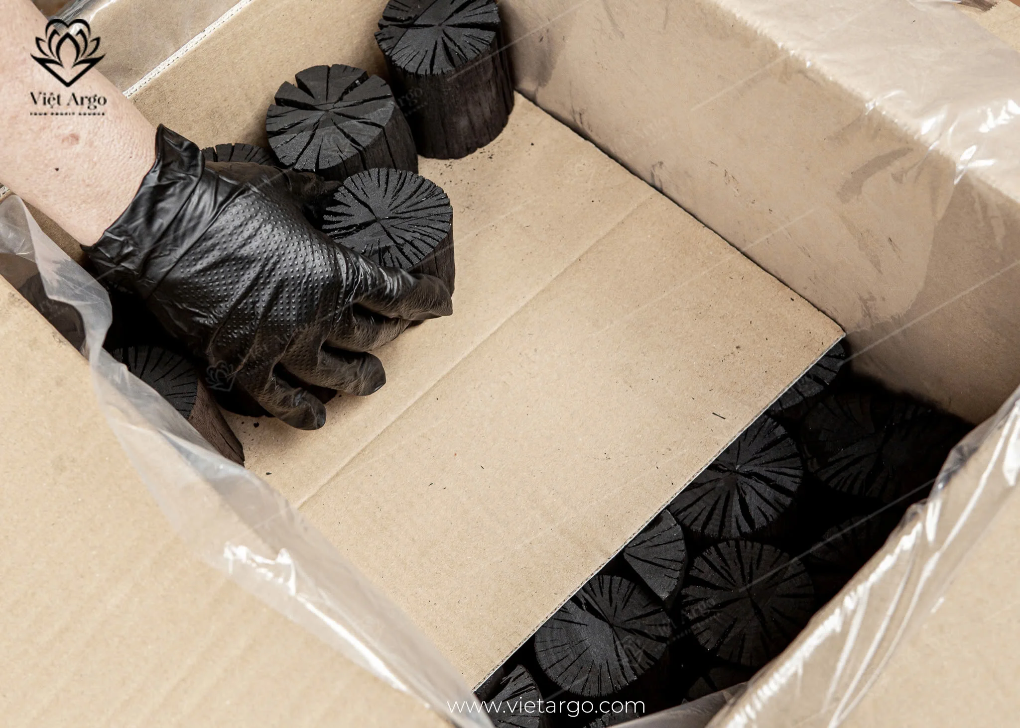 Mangrove Charcoal Natural Tree Cut Grill & Heating Long Lasting & High Heat Black Charcoal Ready To Export Vietnam Manufacturer