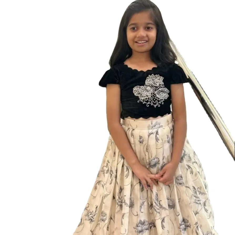 Новое поступление комплект Chaniya Choli из шелковой ткани с принтом круглым вырезом цветочным 2 предметов полный Navratri