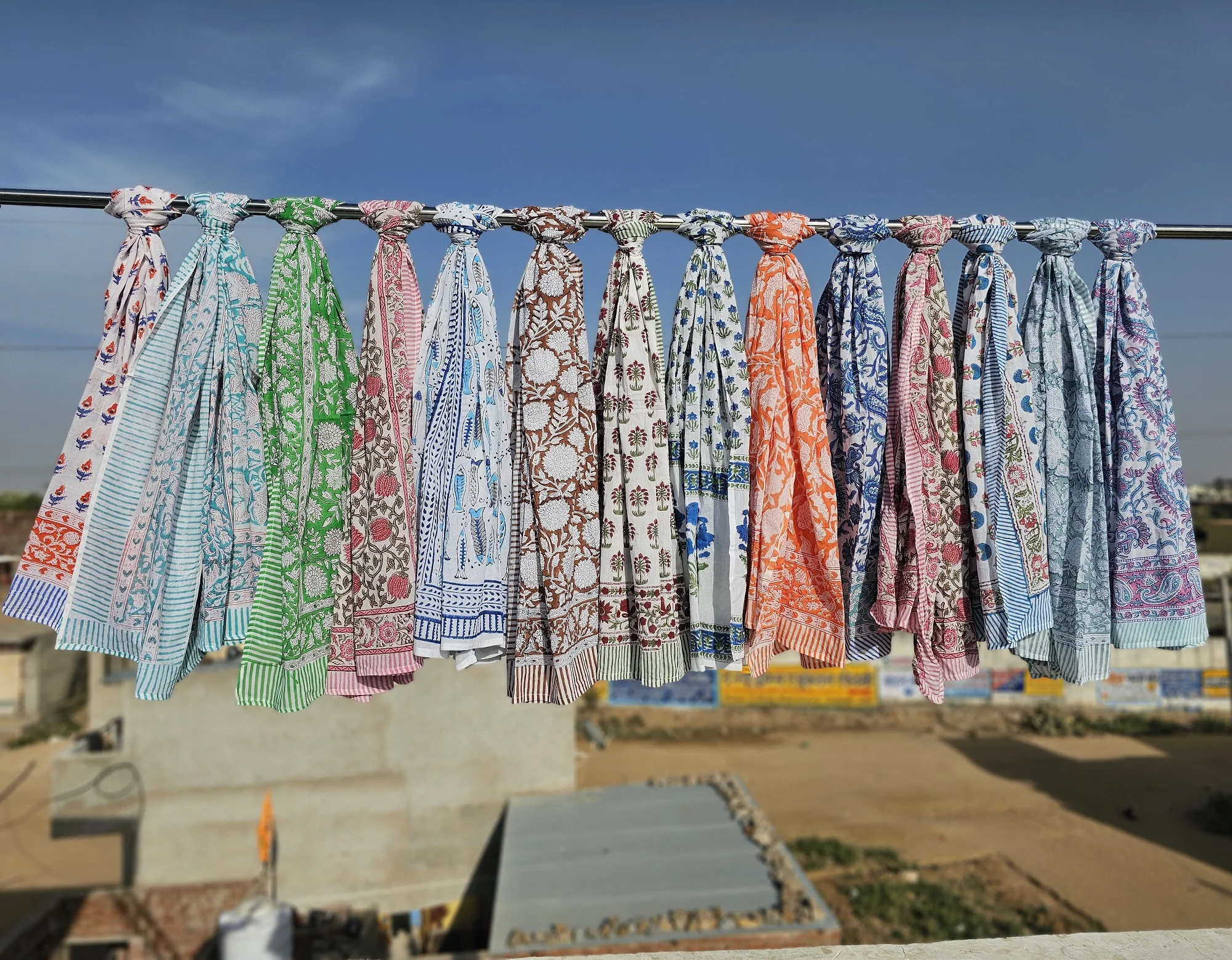 Manufacturer And Wholesale Price 100% Soft Cotton Indian Block Print Beach Sarongs Voile Fabric Summer Pareo Lot Beach Cover Up