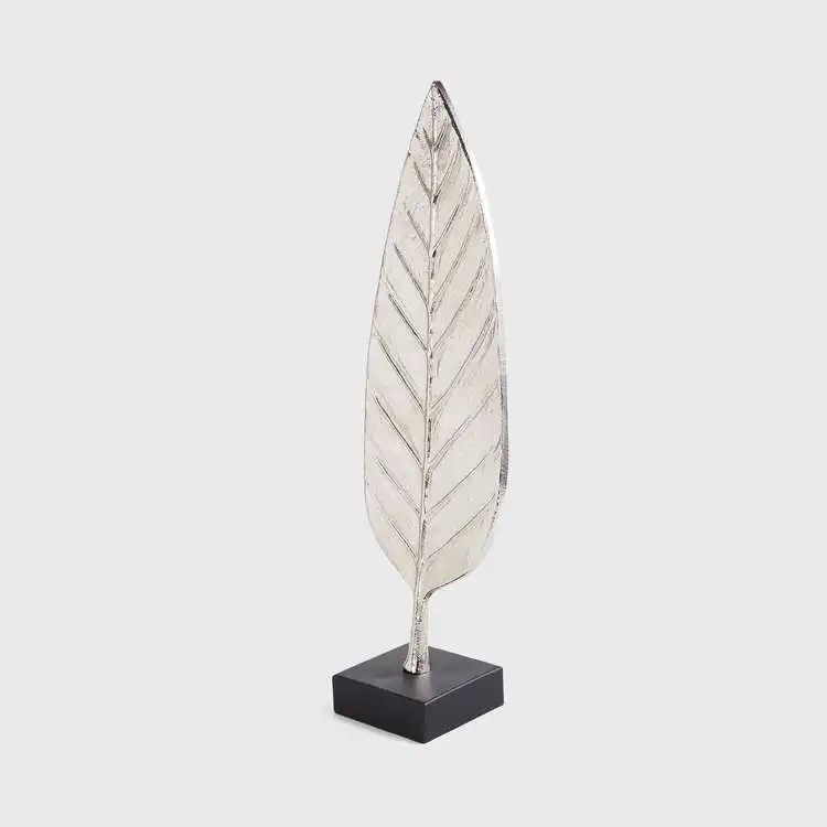 Silver Aluminum Leaf Shape Sculpture For Table Decor Luxury Design Desktop Ornament Solid Metal Golden Leaf With MDF Base