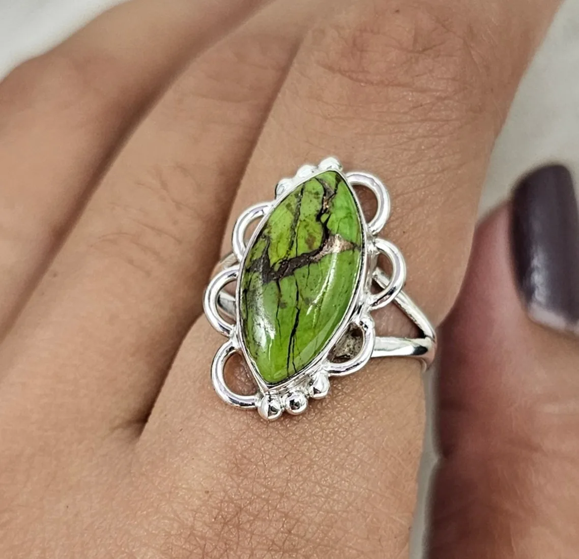 Натуральное зеленое бирюзовое серебряное кольцо бирюза драгоценный камень эффектное ручной работы подарок