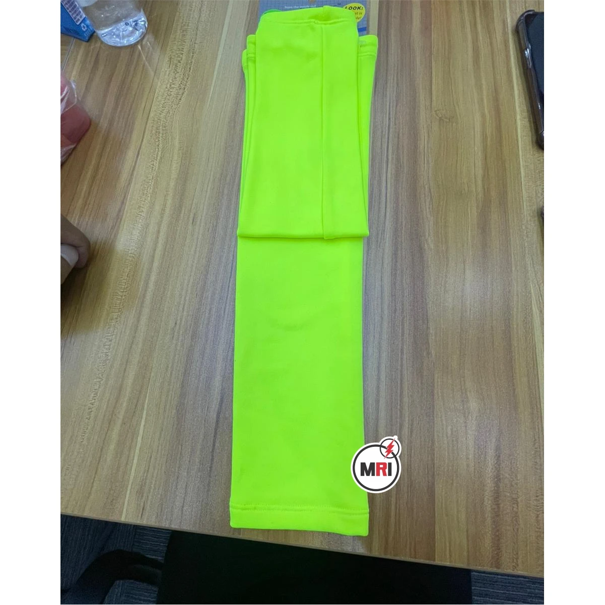 Summer Sleeves UV UPF50+ Protection Ice Silk Cooling Sleeves Arm and Hand Sleeves for Sports