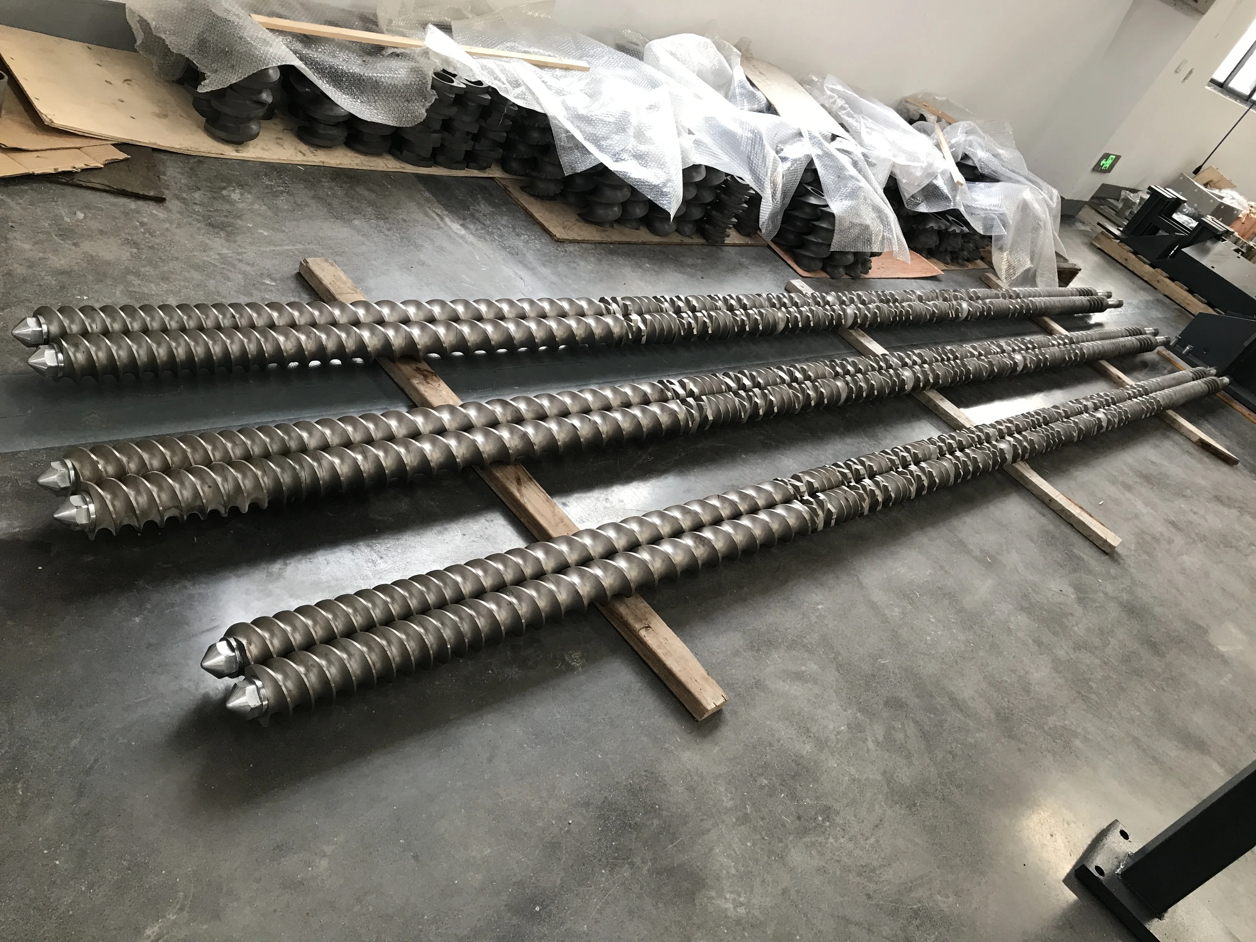 Pelletizing Screw Barrel Parallel Twin Screw Barrel For Plastic Extruder