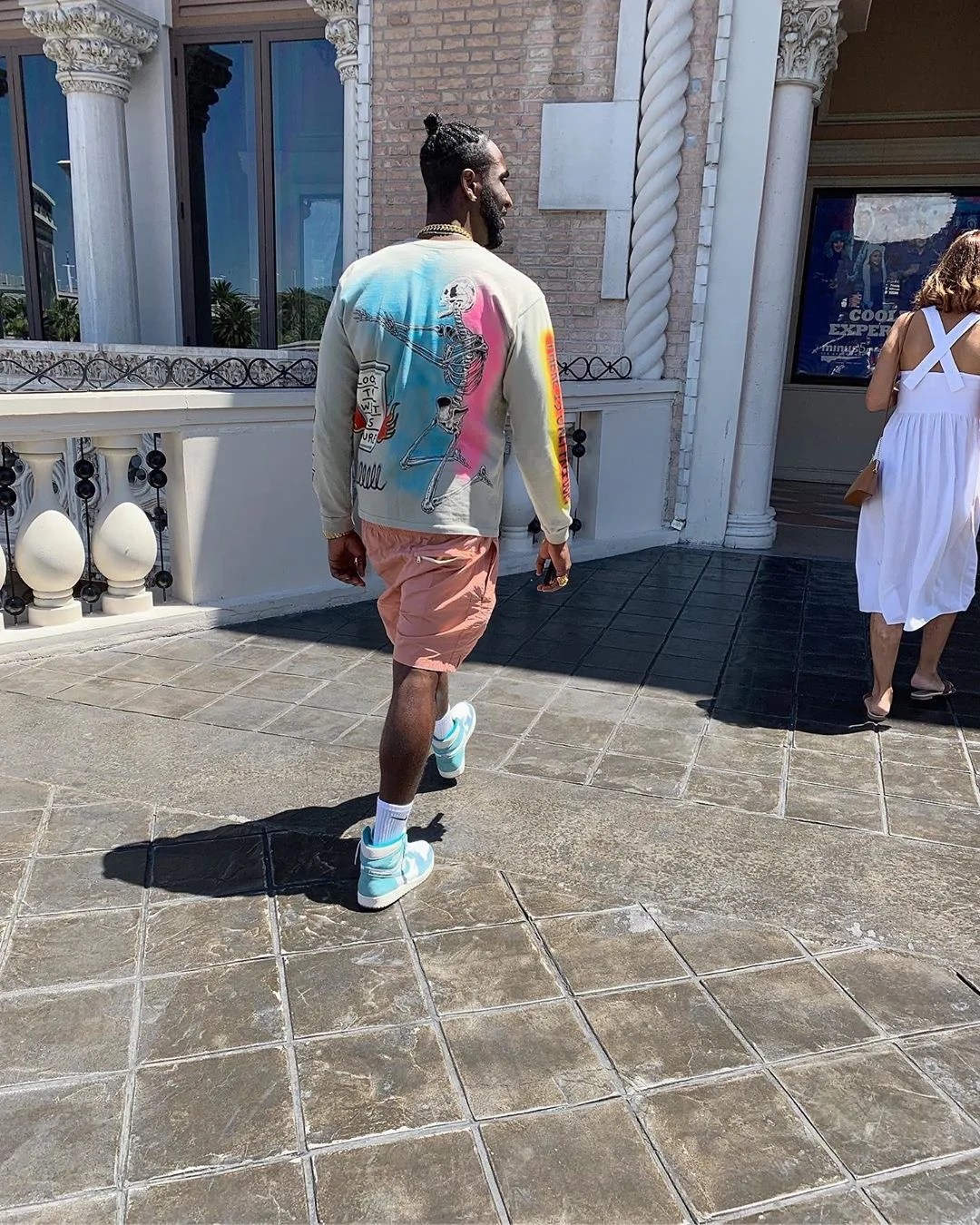 Kanye Kanye graffiti hand-painted skeleton bird round neck sweater ins men and women hip-hop loose top cross-border