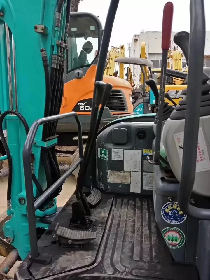 1 ton 2 ton 3 ton used micro mini kobelco crawler excavator 10 20 30 model sk10 sk20 sk30 sk35