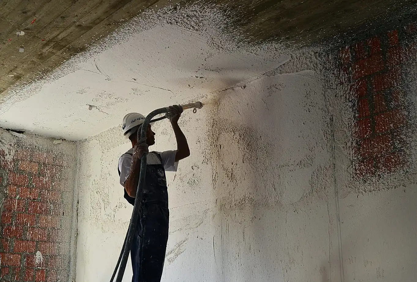 Best Quality Gypsum Plaster of Paris Powder  for smoothing and giving extra surface hardness of Wall Applications - Viga Group