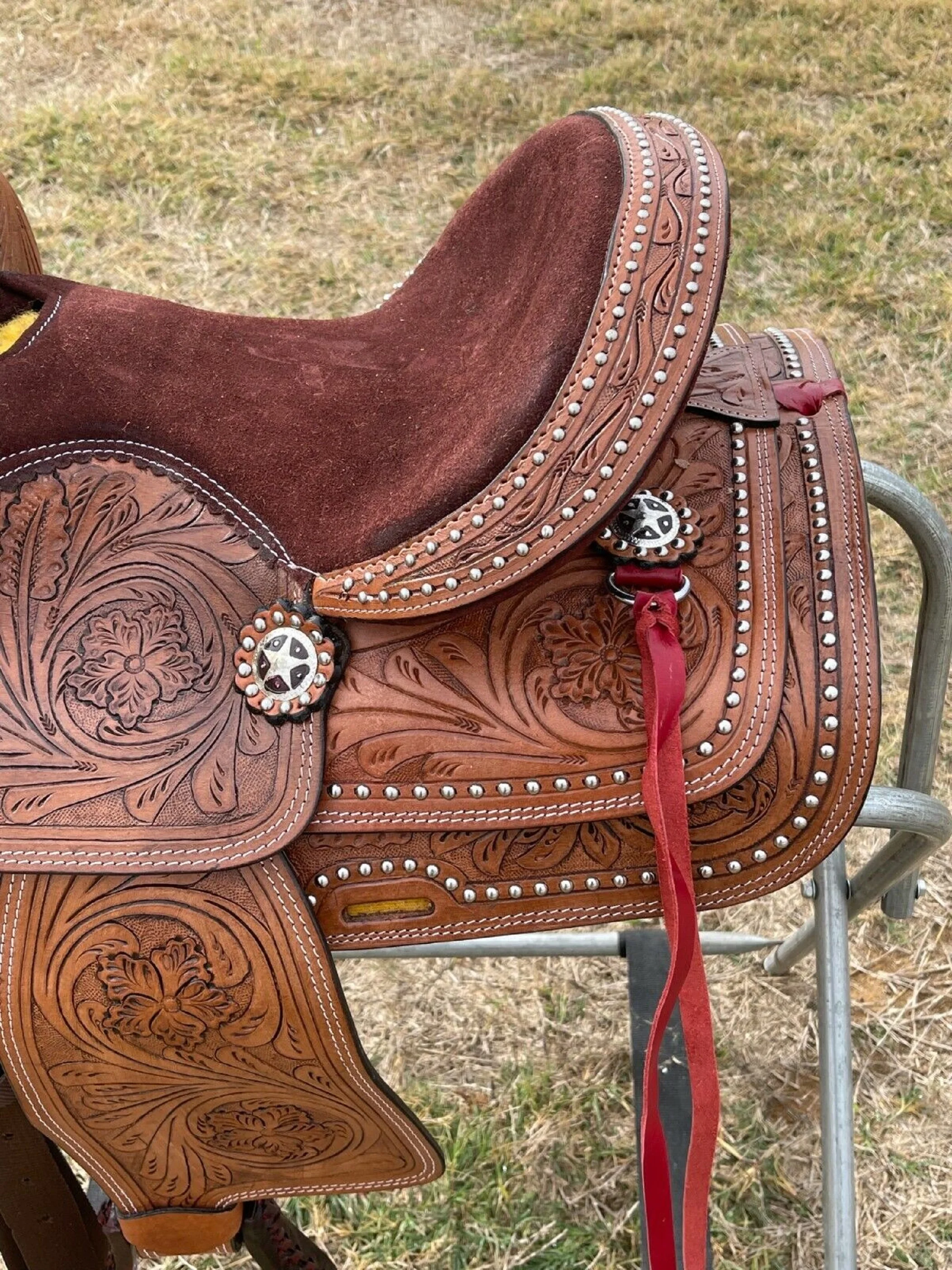 Premium Quality Western leather Horse Saddle With Matching Horse Tack Set Genuine Leather Barrel Saddle English Racing Saddle