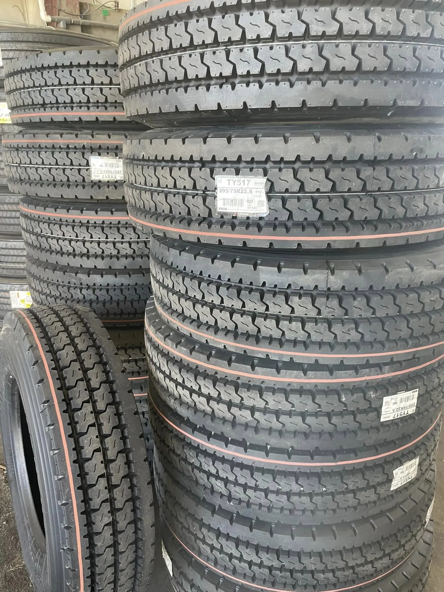 11r22.5 truck tires for sale aircraft tires 165/70 r 14 container new tires