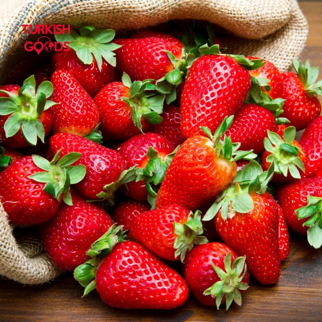 Crimson Delicious Turkey Wholesale Premium Quality Strawberry Fresh Turkish Strawberry Juicy Best Price