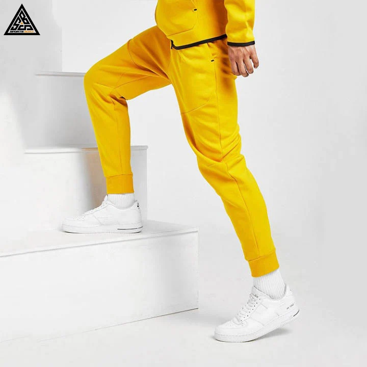 Wholesale OEM Tracksuit Zipper Hooded Jogging Men Jogger Track Suit Wholesale Adult Jogging Suit Cheap Sports Training Tracksuit