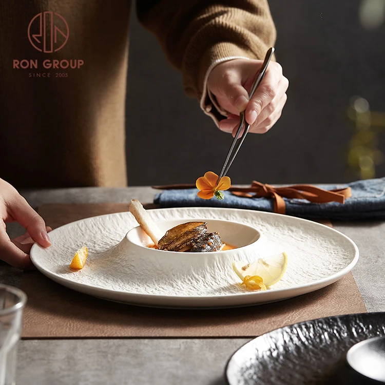 Nordic unique design white ceramic soup plate 12 inch luxury ceramic serving plates for wedding party
