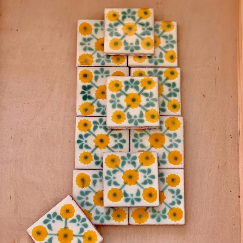 Hot selling Mexican Talavera Mediterranean miniature hand painted ceramic unique beautiful Mexican microtile tiles for kitchen
