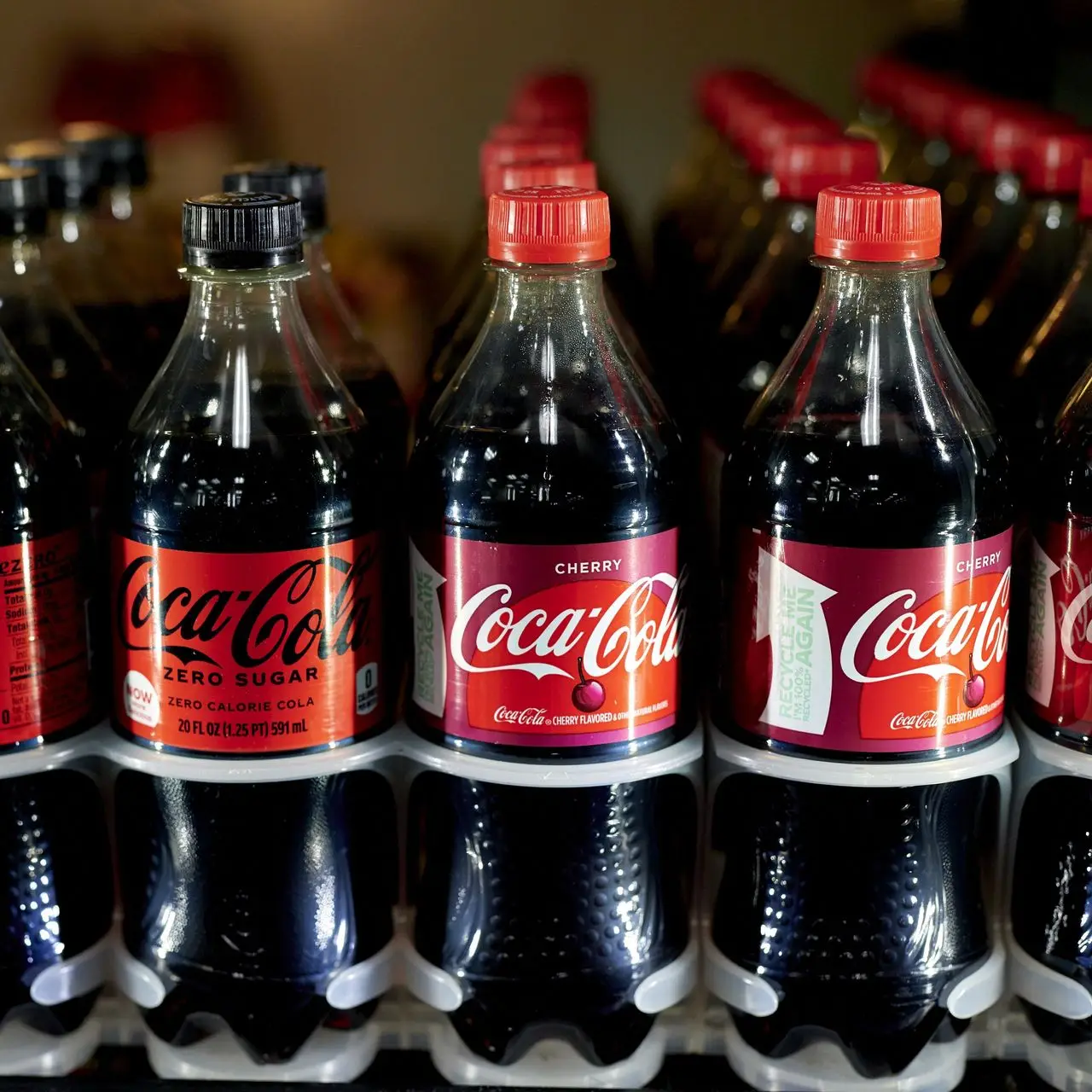 Оптовая продажа Кока-Кола 330 мл/банка Coca cola 33cl