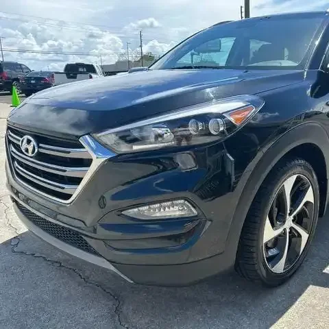Fairly Used 2018 Hyun-dai Tuc-son Limited AWD