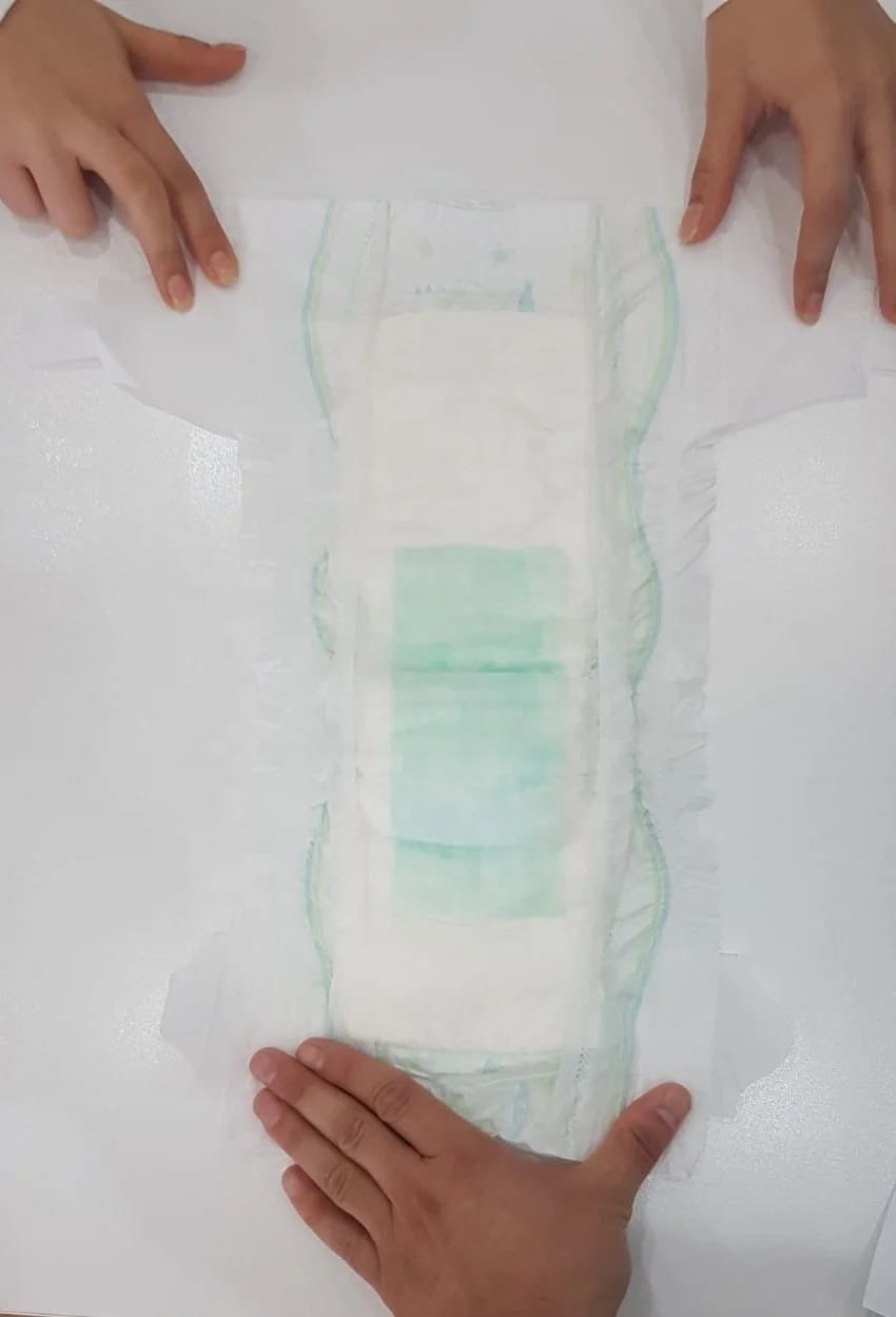 Adult Senior Diaper Best Quality Disposable L M XL Size Non Woven Fabric Embroidered Soft Breathable Leak Guard