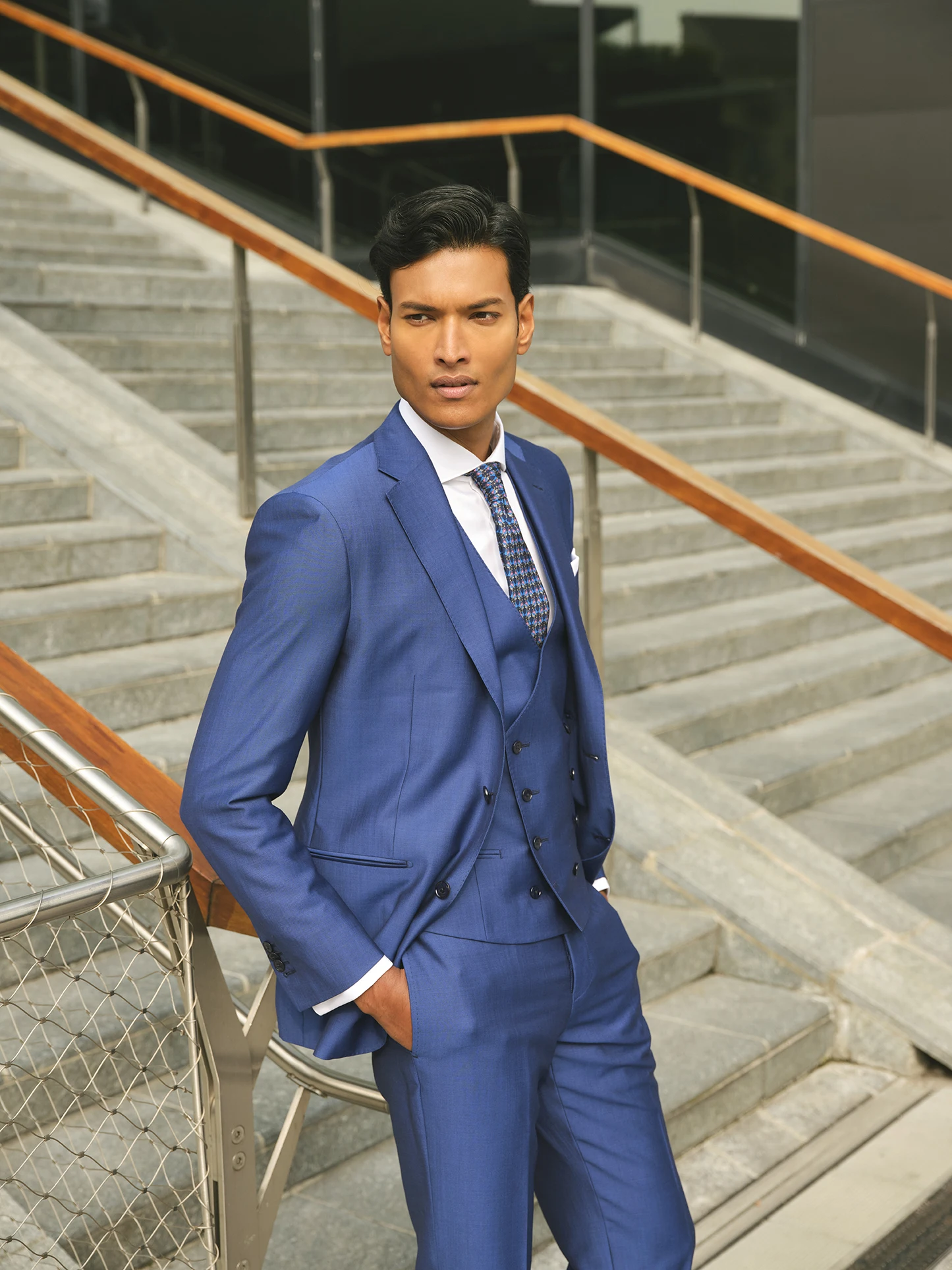 100% Made In Italy Breathable Two Button Suit High Twisted Lightweight Tropical Navy Man Ready To Wear For Graduation Day