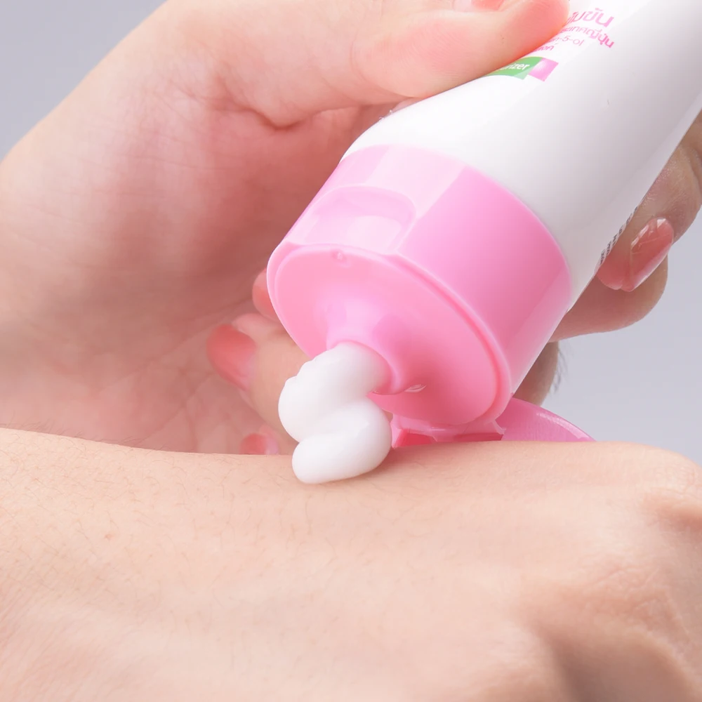 MISTINE FOOT FIXED CRACKED HEEL CREAM FLORAL ROMANCE Feet Skin Care Products Thai Cosmetic Thai Product