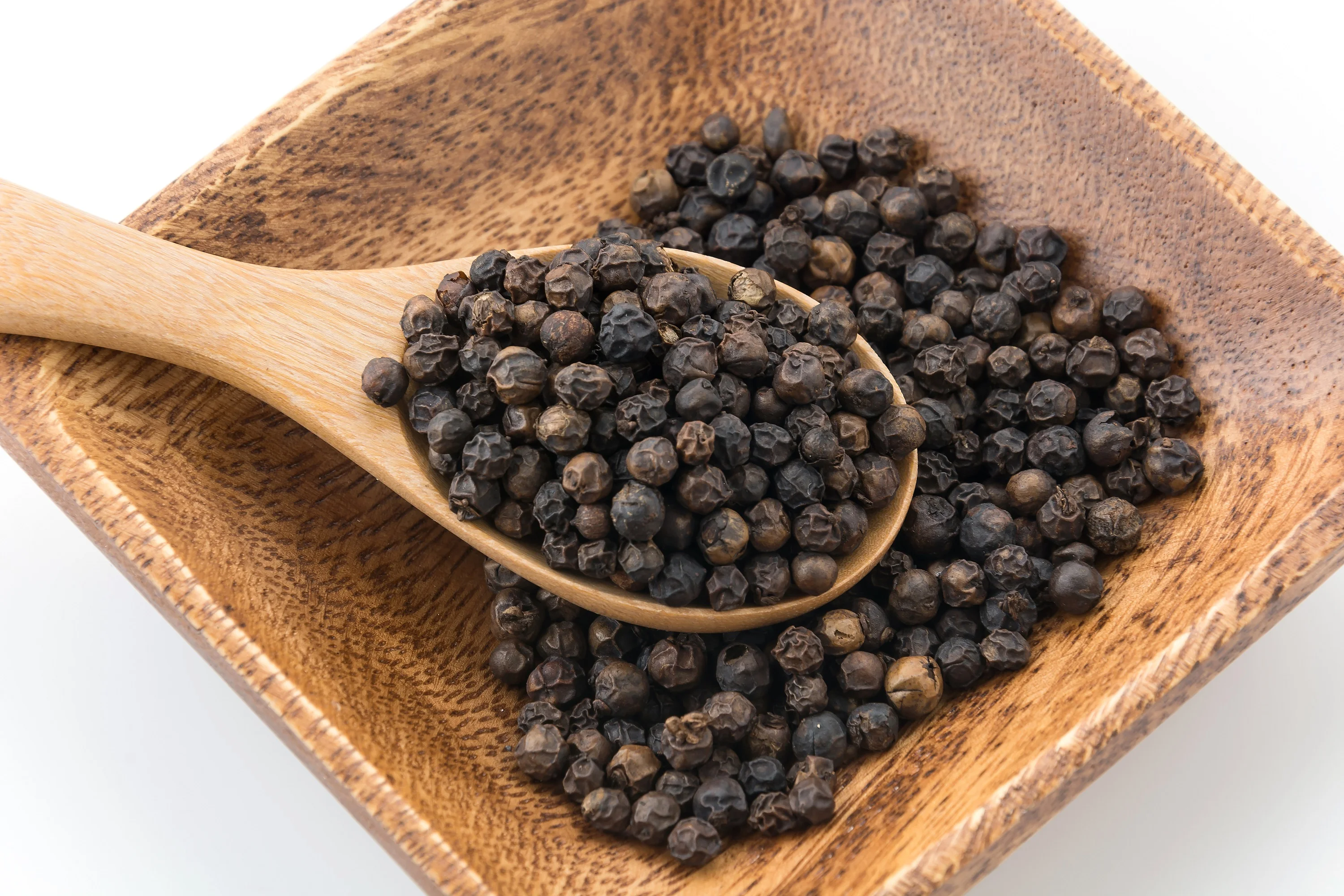 BLACK PEPPER CLEANED 550GL GOOD PRICE NEW CROP PEPPER CORN BLACK PEPPER POWDER VIETNAM FULLY DRIED TOP QUALITY READY SHIPMENT