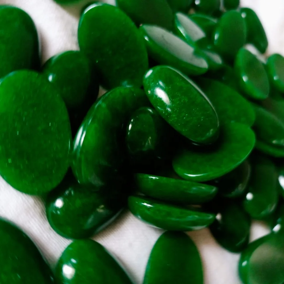 Natural Amazing gemstone Green onyx Oval Shape High And Semi precious quality natural stone loos gemstone also used for healing