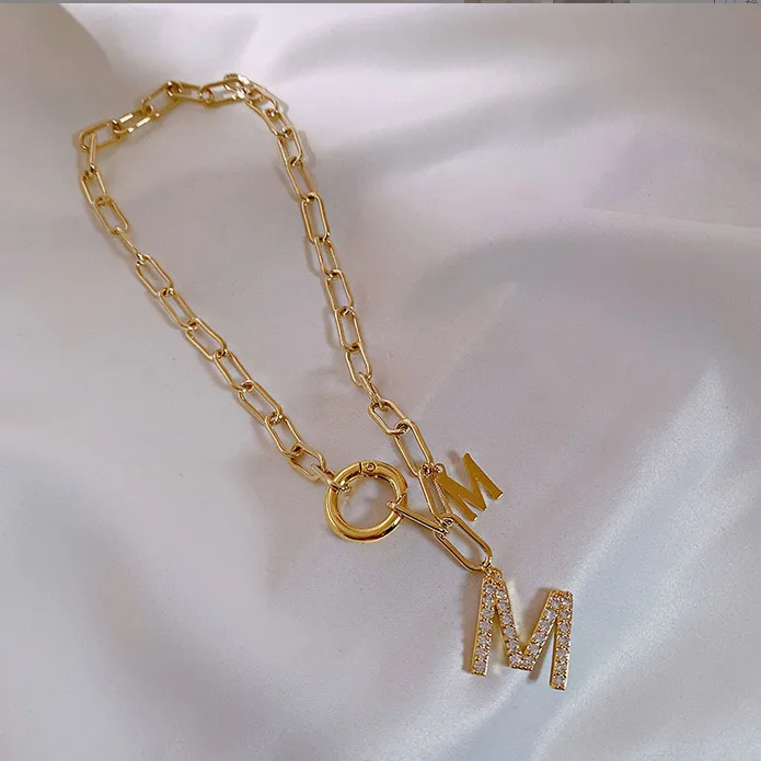 Low MOQ 10pcs Carabiner clip Punk Hip Hop Thick Chain Short Necklace For Woman M Letter in gold Pendant Neck Chain