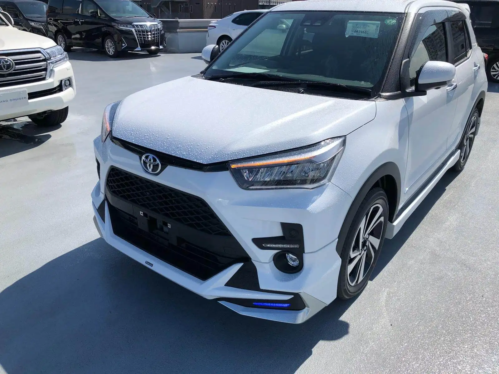 Fairly Used Toyota Raize High Quality Large Space Long Cars For Sale