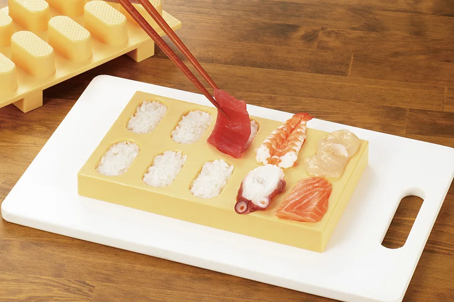 Sushi Making Tool Convenient home-made Sushi set with automatic high-insulation Sushi mold