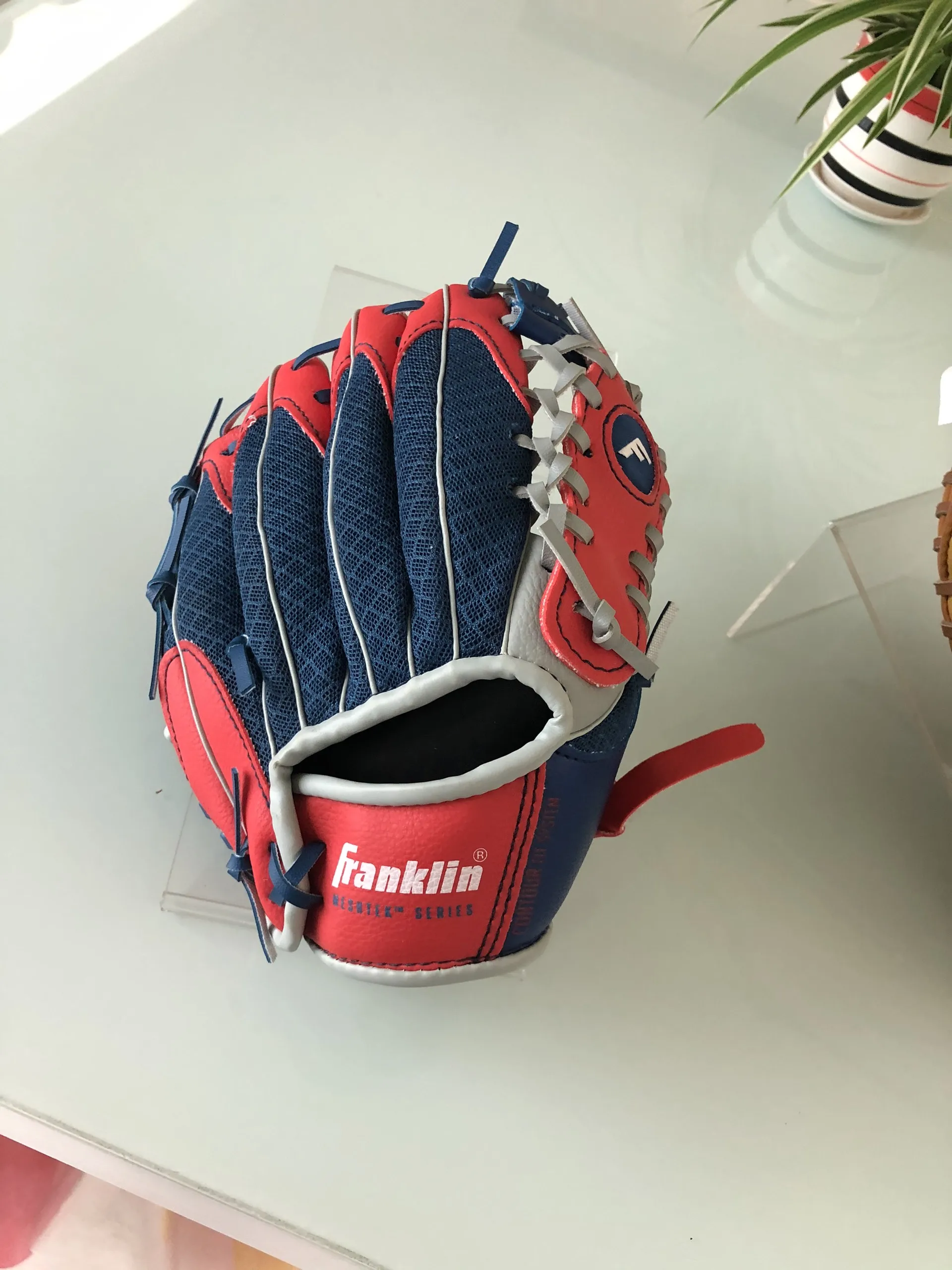 Professional Embossed Leather Roll for Baseball Sofa Bags Garments Football Outdoor Decorative Home Textiles Woven Backing