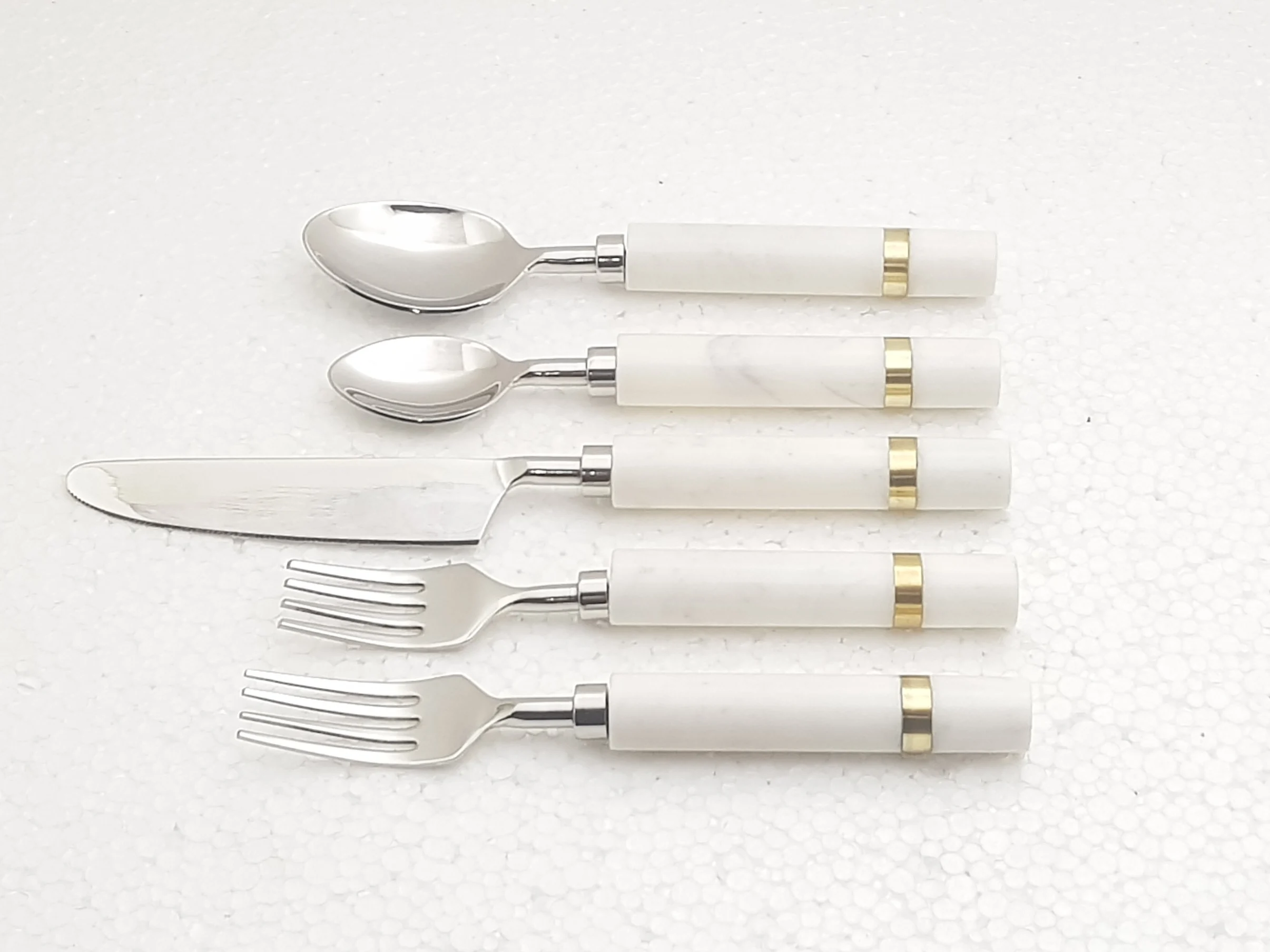 Factory Direct Selling Stainless Steel Flatware Cutlery Set Resin And Wood Handle Tableware Dinnerware Resin Kitchenware Cutlery