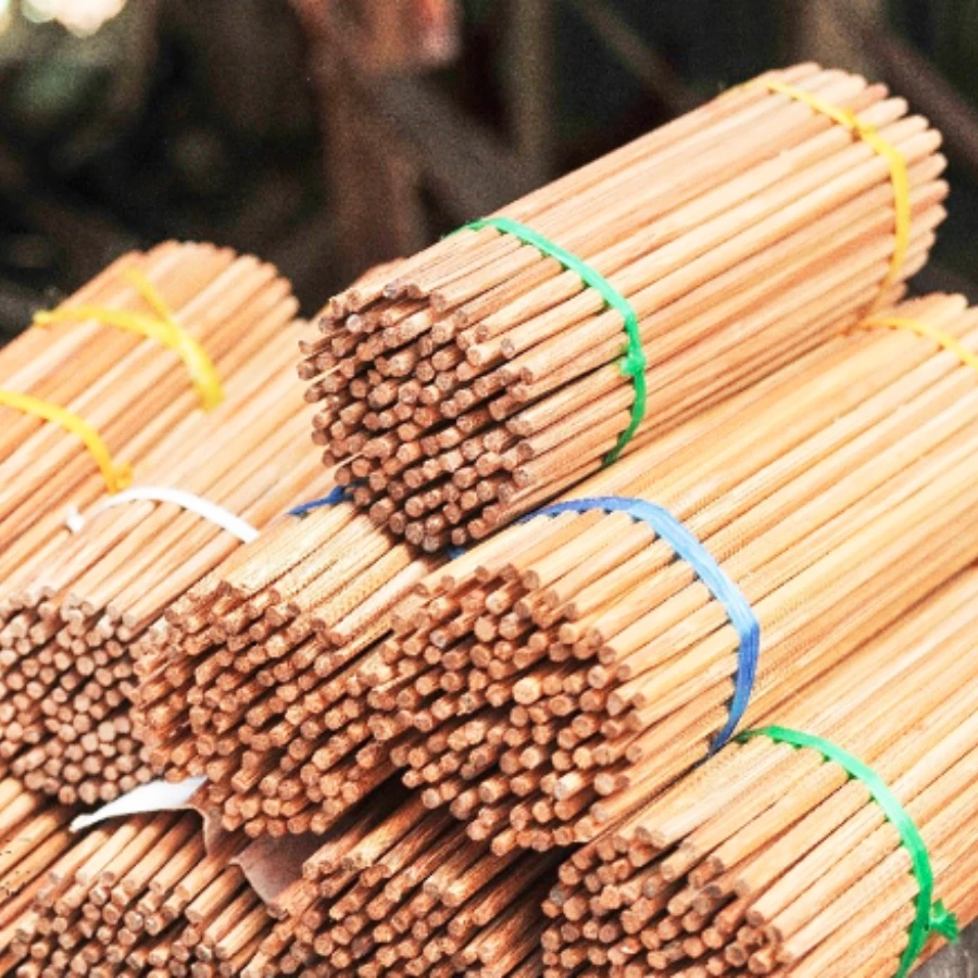 Wholesale of natural bamboo chopsticks products ensuring health safety, made in Vietnam