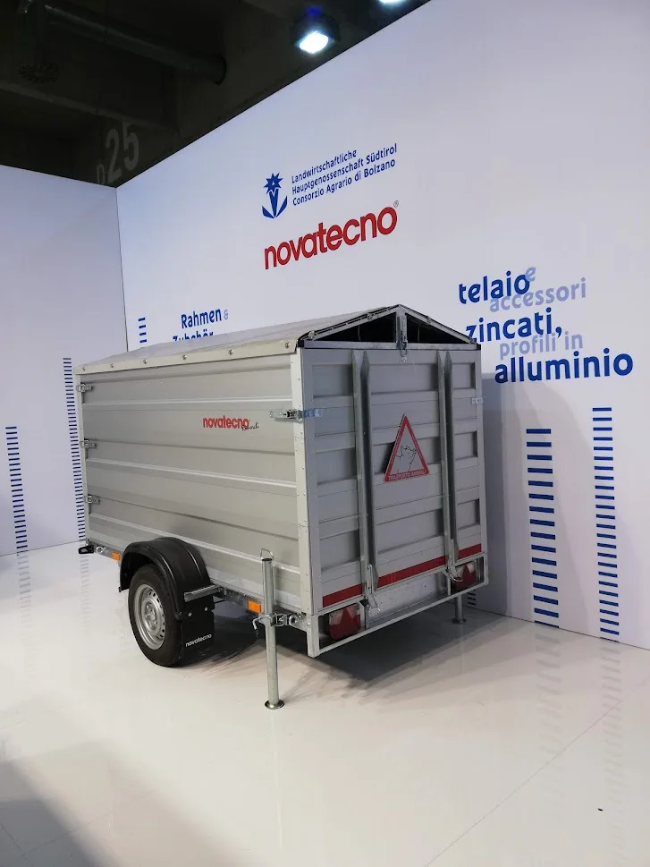 high italian quality trailer MTE 240/13 SET CF perfect for trasporting goods and animals trailer