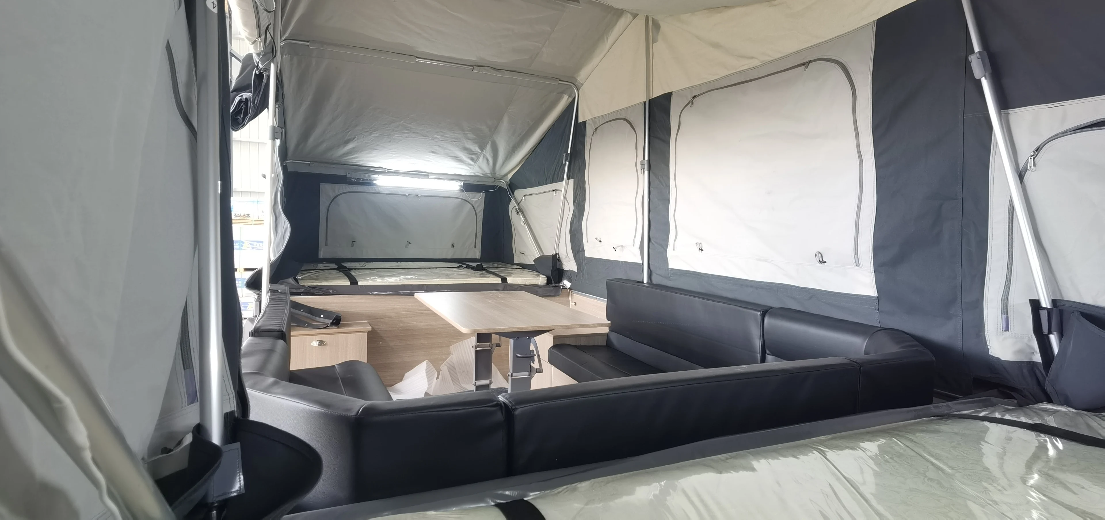 Best Sale off Luxury Tiny House on Wheels Road Camper Trailers Motorhome caravan With Kitchen and Inside Sleeping Area