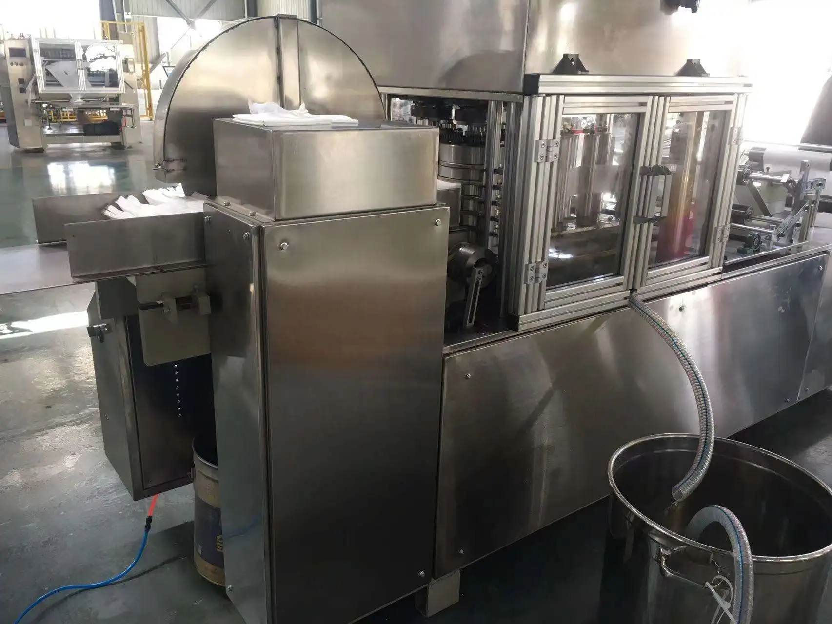 High Speed Automatic Portable Baby Wet Tissue Wiping Towel Folding Making Machine Wet Towel Production Line