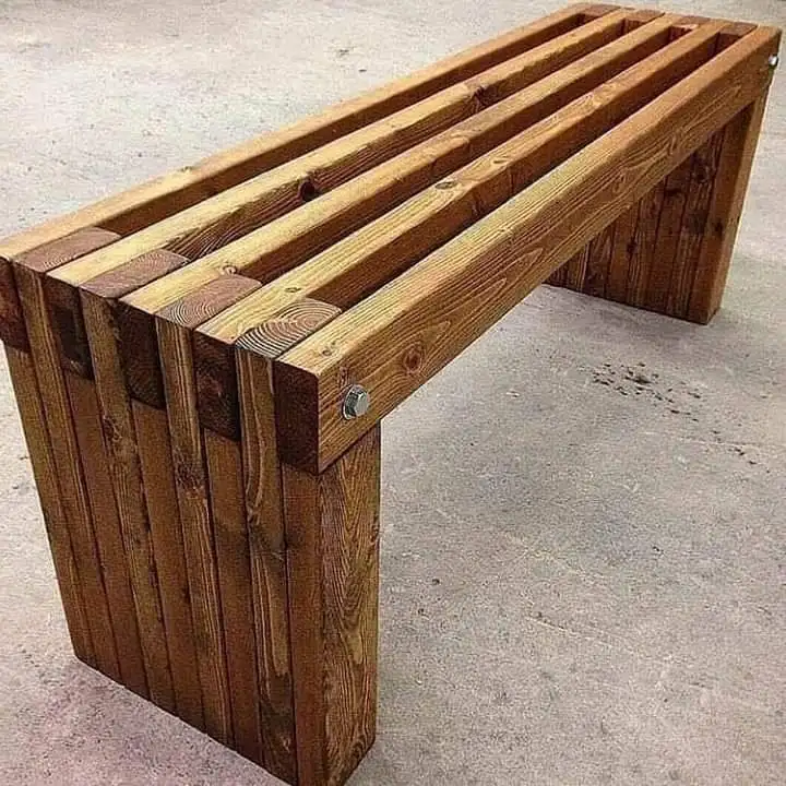 Скамейки из цельного дерева